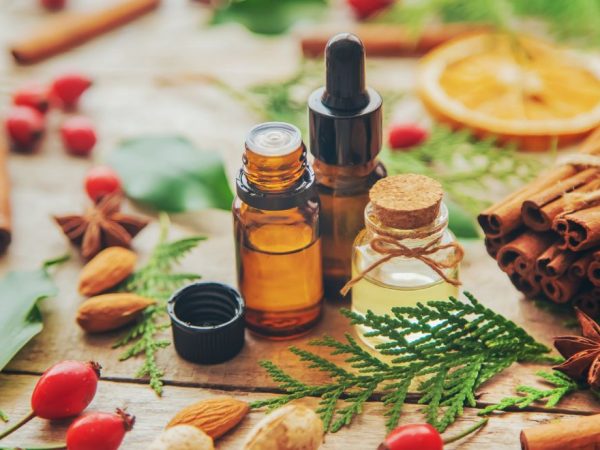 Tips Regarding Use of Essential Oil and Its Safety 