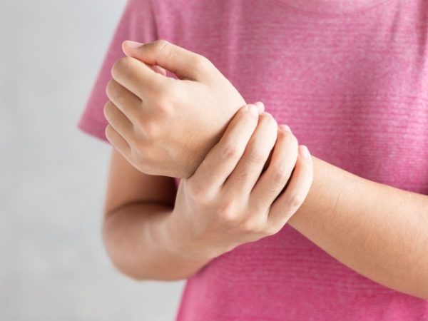 Habits That Make Your Carpal Tunnel Symptoms Worse