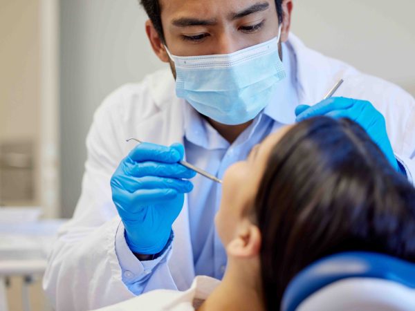 Sydney Periodontist: When To Consult A Specialist For Gum Care